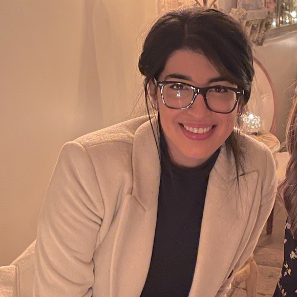 Meet Your Posher - Picture 1 of 1